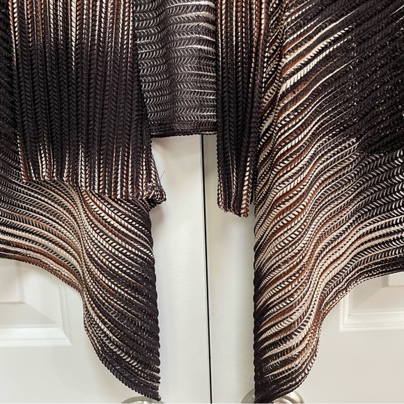 Chico's Travelers 3/4 Sleeve Waterfall Hem Open Weave Open Front Cardigan - Picture 3 of 11